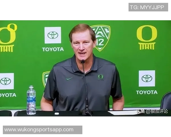 俄勒冈大学现场同曦球迷热情助威林葳标语引发关注